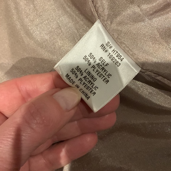 Faux Fur Vest By Vintage Havana In Tan, Cream & Brown Size Medium - Picture 5 of 7